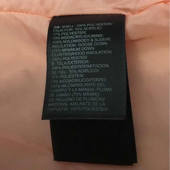 The North Face Women's Cream Puffer Jacket - Picture 3 of 16